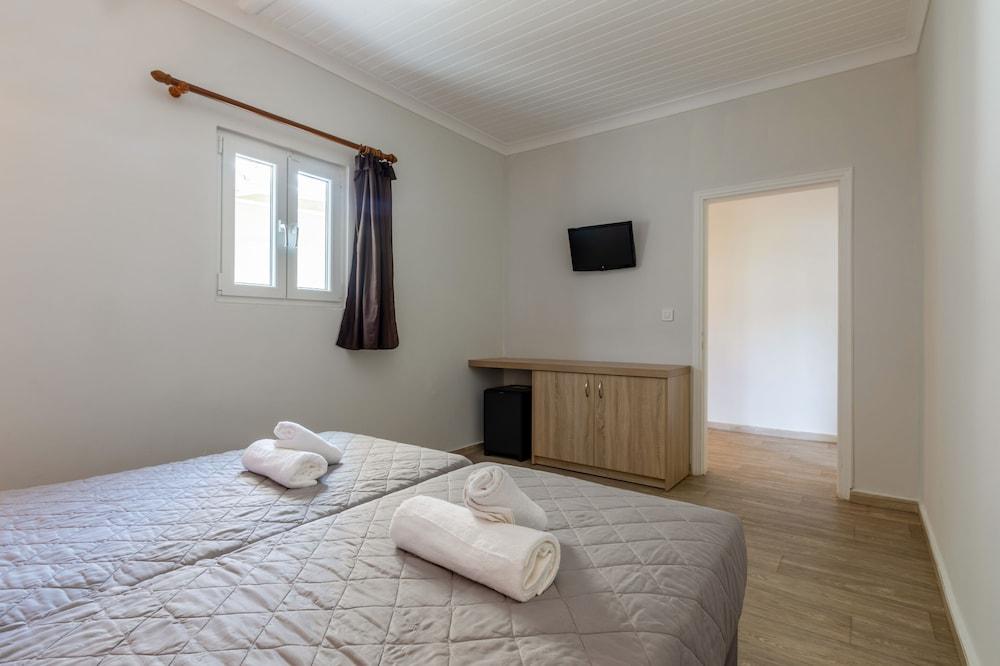 Arkadianos Aparthotel Agios Sostis  Ngoại thất bức ảnh
