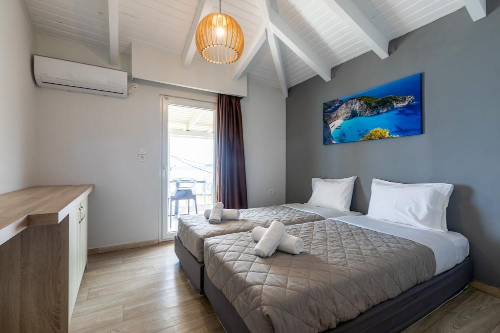 Arkadianos Aparthotel Agios Sostis  Ngoại thất bức ảnh
