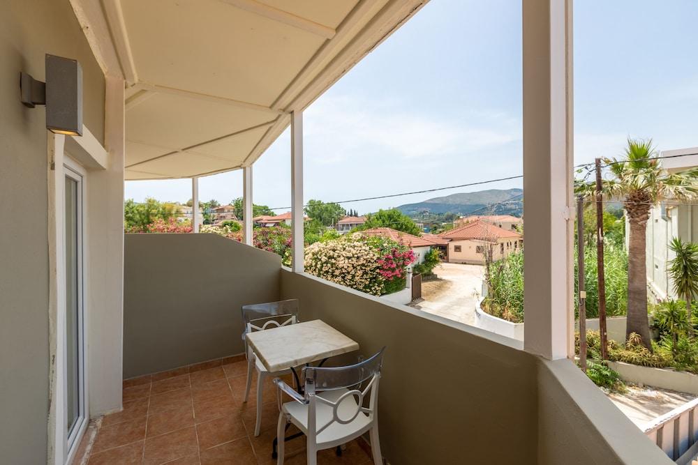 Arkadianos Aparthotel Agios Sostis  Ngoại thất bức ảnh