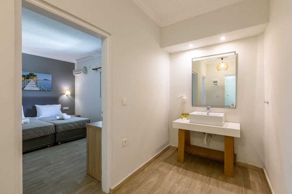 Arkadianos Aparthotel Agios Sostis  Ngoại thất bức ảnh