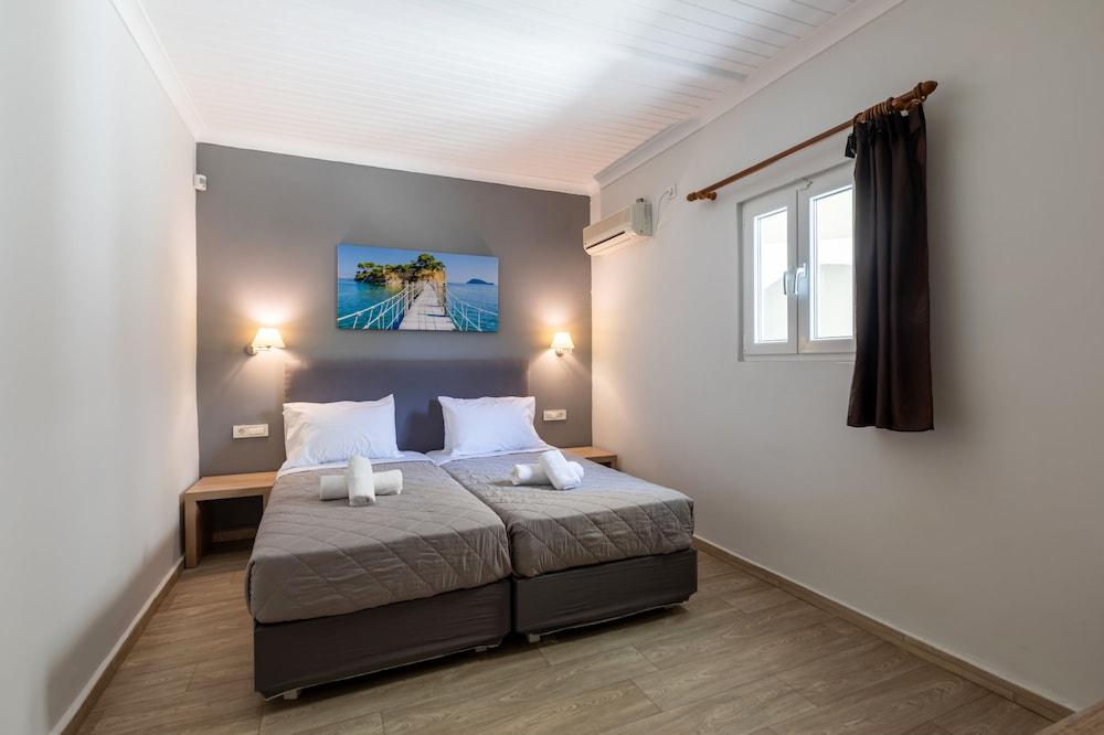 Arkadianos Aparthotel Agios Sostis  Ngoại thất bức ảnh